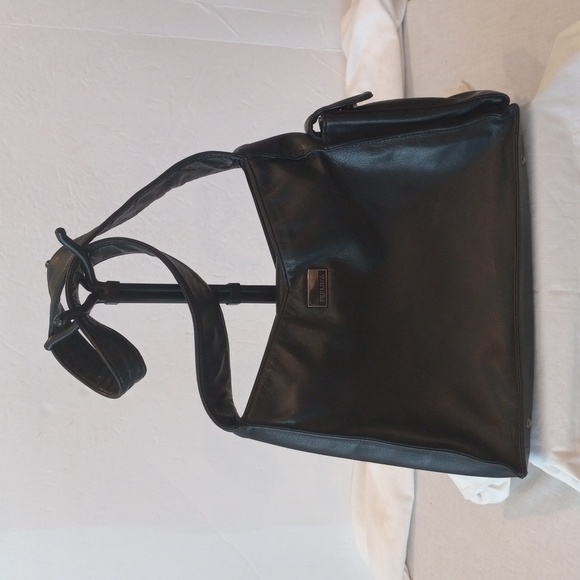 Satchel - Picture 1 of 13